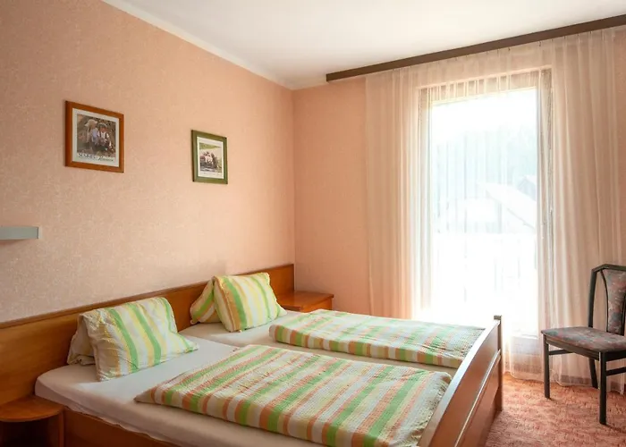 Check In Eck סנט קנזיאן