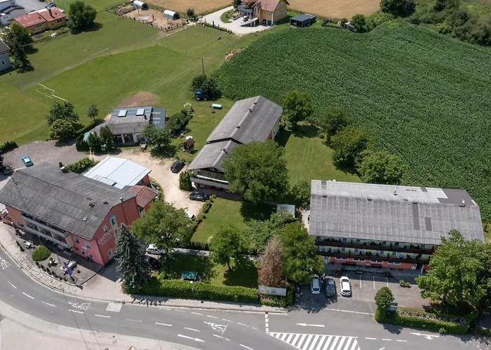 מוטל Check In Eck *